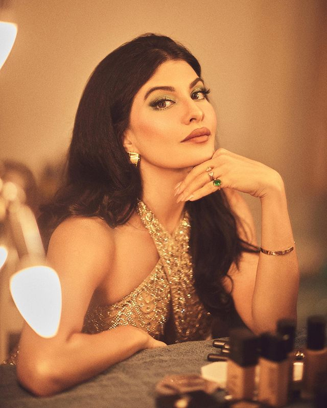 Scorching Looks Of Jacqueline Fernandez